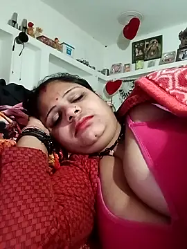 Snapshot of Rani_sahiba chatting on February 8, 2026, 7:33 pm Rani sahiba online show from February 8, 2026, 7:33 pm