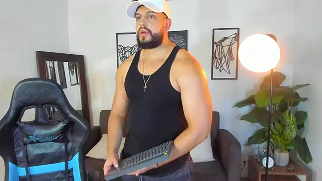 Snapshot of Justin_kingX7 chatting on March 2, 2026, 1:28 am Justin kingX7 online show from March 2, 2026, 1:28 am