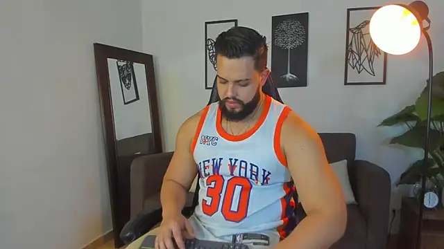 Snapshot of Justin_kingX7 chatting on April 2, 2026, 2:30 am Justin kingX7 online show from April 2, 2026, 2:30 am