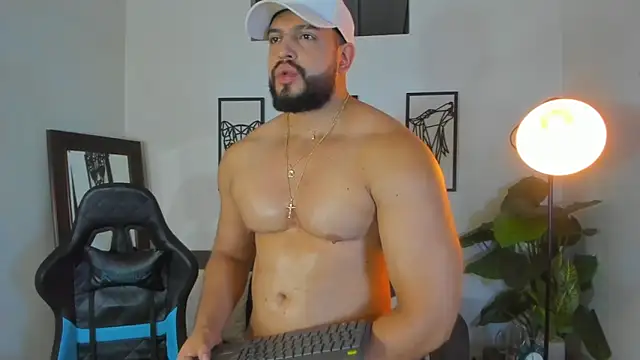 Snapshot of Justin_kingX7 chatting on February 16, 2026, 1:37 am Justin kingX7 online show from February 16, 2026, 1:37 am