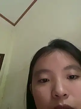 viluna online show from September 29, 2025, 2:51 am