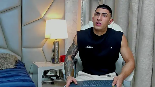 adrian ray online show from November 10, 2025, 6:35 pm