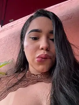 SofiaWildee online show from June 21, 2026, 11:10 pm