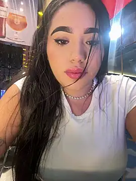 SofiaWildee online show from July 2, 2026, 1:17 am