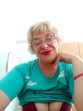 52MiaLove02 online show from July 27, 2026, 9:16 am