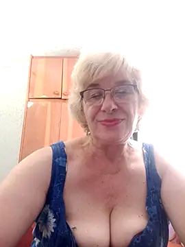 52MiaLove02 online show from July 8, 2026, 4:51 pm