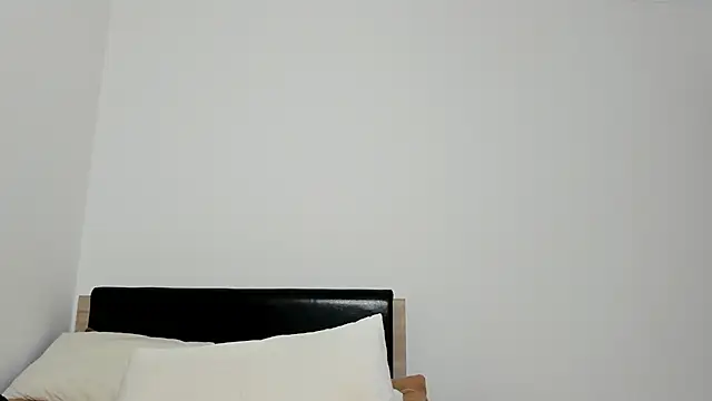 Snapshot of Soyun_Mia chatting on June 16, 2026, 2:50 pm Soyun Mia online show from June 16, 2026, 2:50 pm