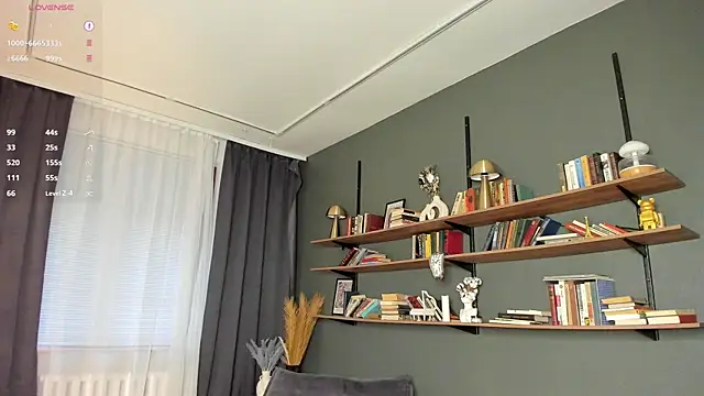 ErinBissonnette online show from April 28, 2026, 2:27 am