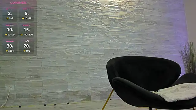 Jelly Bee online show from September 16, 2025, 7:37 pm