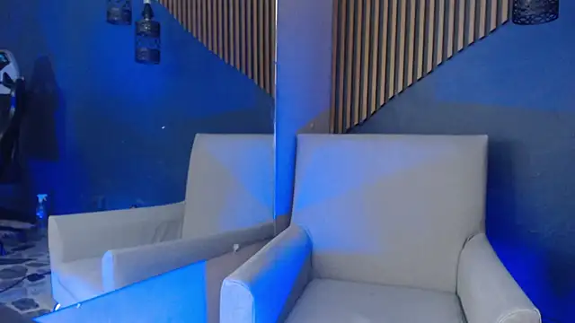 SkylerBloomm online show from September 30, 2025, 3:45 am