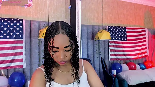 SkylerBloomm online show from July 4, 2026, 4:11 pm
