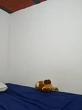 Snapshot of SaraNixx chatting on September 16, 2025, 1:28 am SaraNixx online show from September 16, 2025, 1:28 am