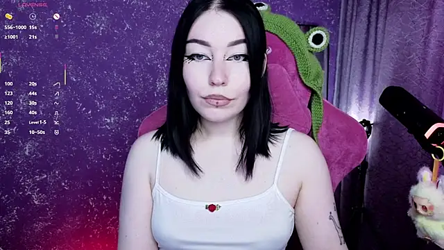 MargarettRose online show from June 17, 2026, 6:02 am