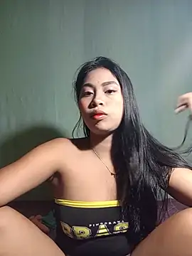 UrSweetAsianLady 02 online show from July 2, 2026, 11:38 am
