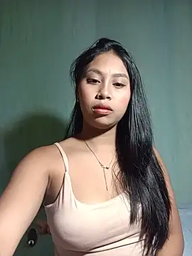 UrSweetAsianLady 02 online show from July 14, 2026, 11:38 am