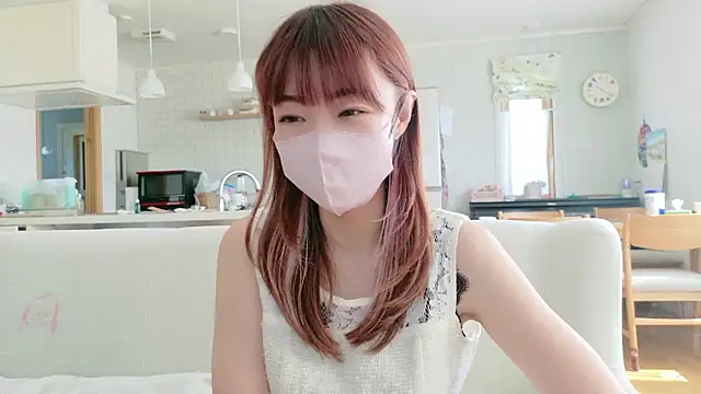 SUZU 1201 online show from May 5, 2026, 1:19 am