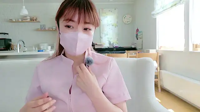 SUZU 1201 online show from June 14, 2026, 1:13 am
