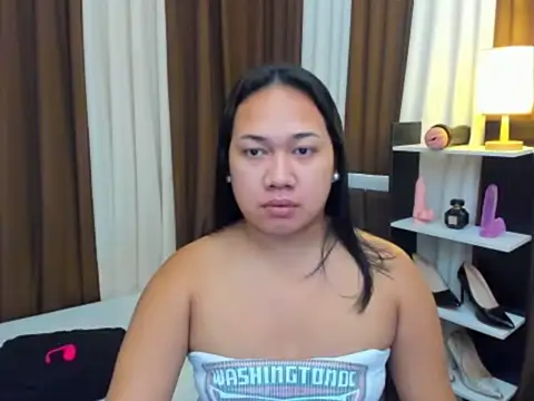 TsUncutKaren online show from October 16, 2025, 3:20 pm