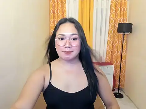 Snapshot of TsUncutKaren chatting on March 18, 2026, 4:41 pm TsUncutKaren online show from March 18, 2026, 4:41 pm