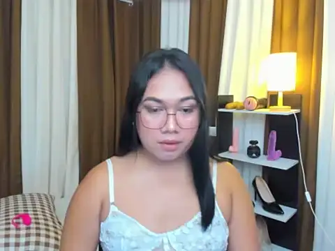 TsUncutKaren online show from October 1, 2025, 5:23 am