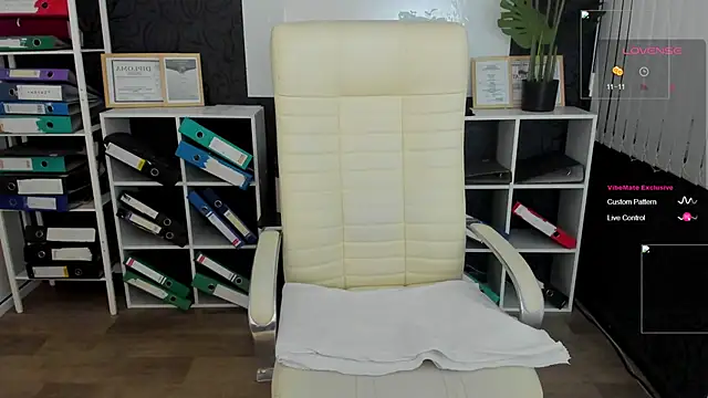  feel me  online show from September 22, 2025, 1:22 am