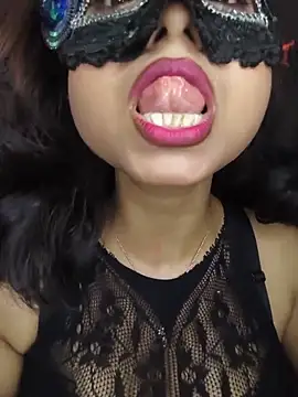 yours sugar babe online show from June 15, 2026, 10:59 am