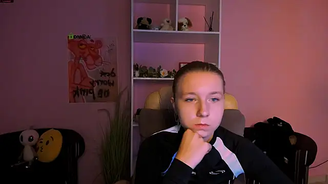 gloria bubble online show from September 10, 2025, 5:17 am