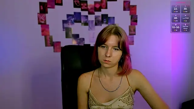 Snapshot of gloria_bubble chatting on June 11, 2026, 12:32 am gloria bubble online show from June 11, 2026, 12:32 am