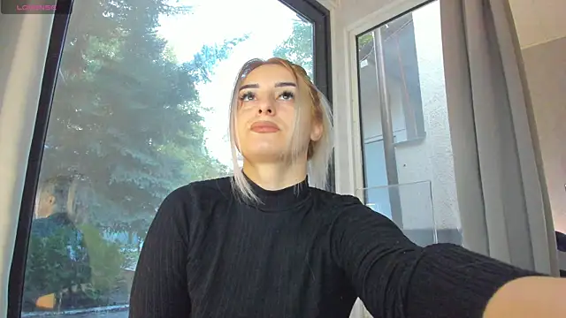 Ella Vee online show from October 5, 2025, 4:25 am