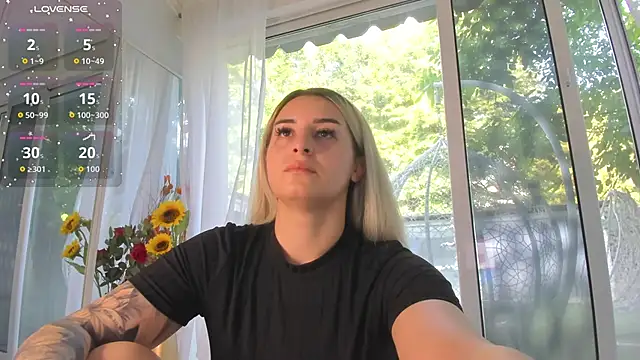 Ella Vee online show from June 6, 2026, 5:23 am