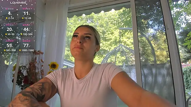 Ella Vee online show from June 29, 2026, 5:47 am
