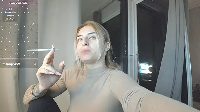 Ella Vee online show from October 17, 2025, 2:48 am