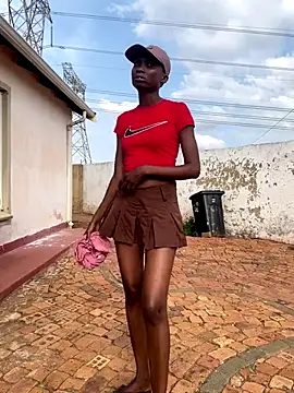 Melanin2002 online show from November 14, 2025, 2:10 pm