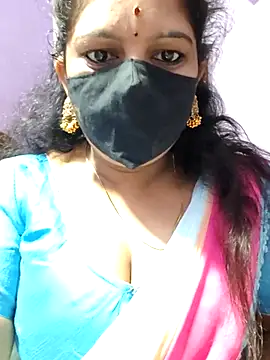 luci-queen online show from September 20, 2025, 2:55 pm