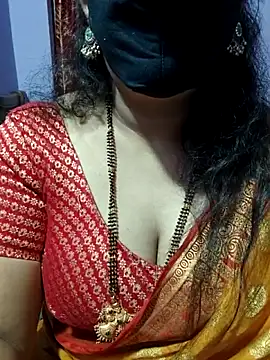 luci-queen online show from October 9, 2025, 5:02 pm