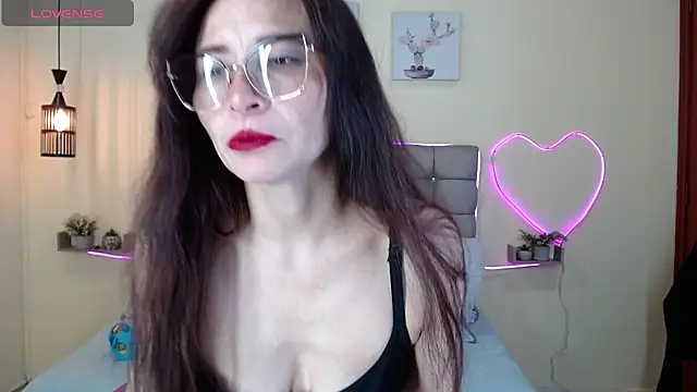  naomi s online show from June 20, 2026, 1:38 pm