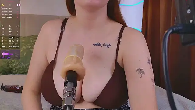 HoneyLace  online show from September 21, 2025, 1:49 pm