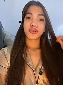 CassieSommereux online show from October 14, 2025, 6:19 pm