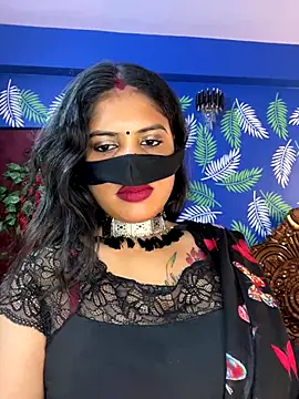 V-Hot-Sweti online show from November 7, 2025, 5:50 pm