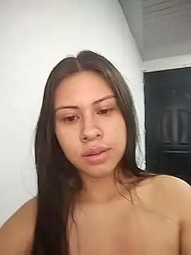 Layla fontainex x online show from September 26, 2025, 1:29 pm