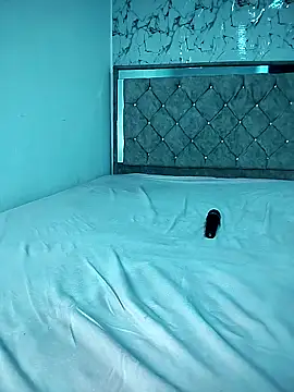 Layla fontainex x online show from October 23, 2025, 1:43 pm