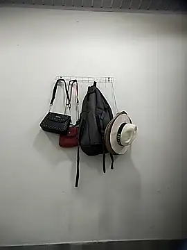 Snapshot of Layla_fontainex_x chatting on May 6, 2026, 2:32 pm Layla fontainex x online show from May 6, 2026, 2:32 pm