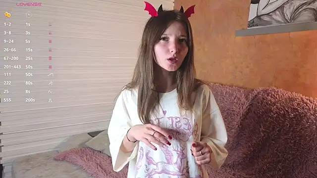 DongMolt online show from October 31, 2025, 7:43 pm