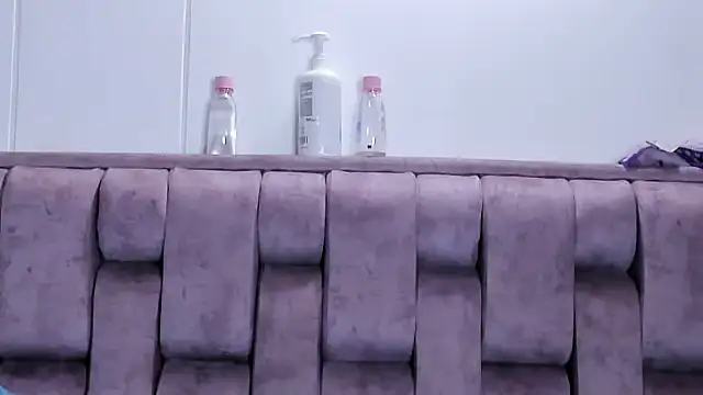 Alexa-Hunter online show from September 26, 2025, 1:29 pm