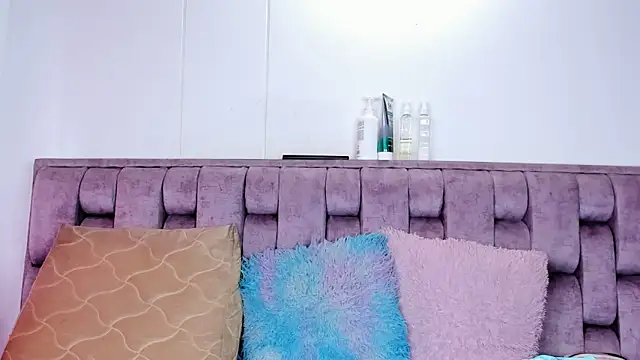 Alexa-Hunter online show from February 7, 2026, 8:06 pm