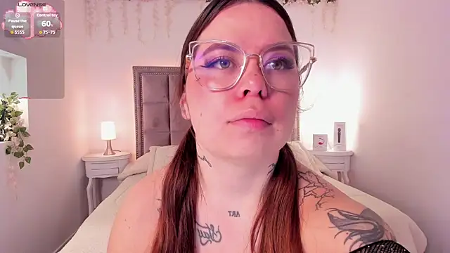 Snapshot of melissa_es chatting on March 3, 2026, 12:45 pm melissa es online show from March 3, 2026, 12:45 pm