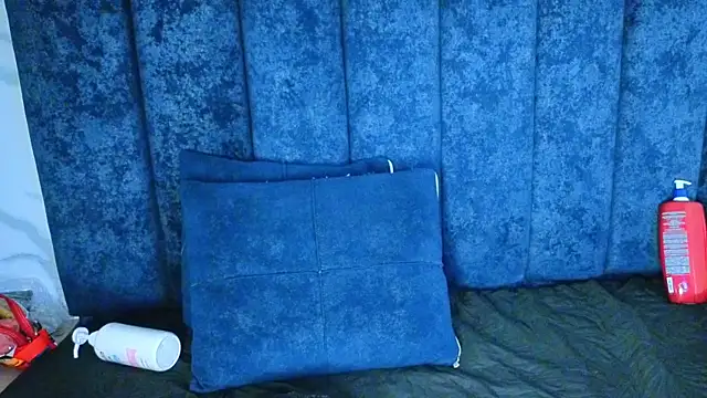 Snapshot of yunkeyc chatting on February 20, 2026, 7:21 am yunkeyc online show from February 20, 2026, 7:21 am