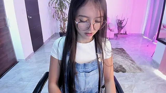 bella fox 1 online show from April 30, 2026, 2:46 pm