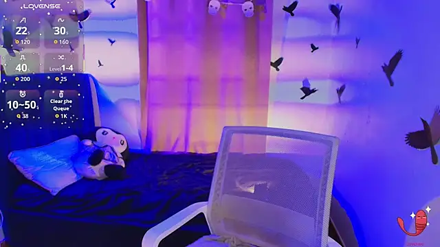 annie-russel online show from October 4, 2025, 1:18 am