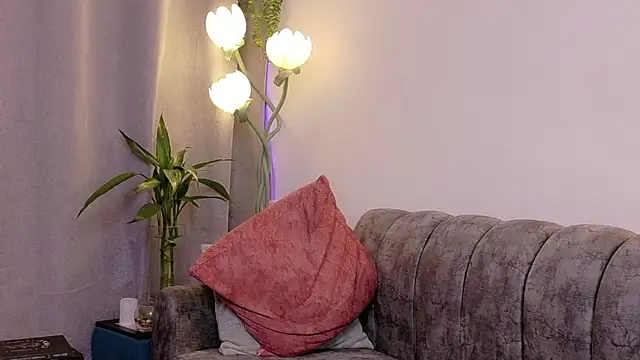 samiradoll online show from July 18, 2026, 3:37 am